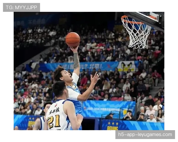 北京首钢迎来赵睿训练日 期待值破表,首钢基金 赵博 北京首钢迎来赵睿训练日 期待值破表,首钢基金 赵博